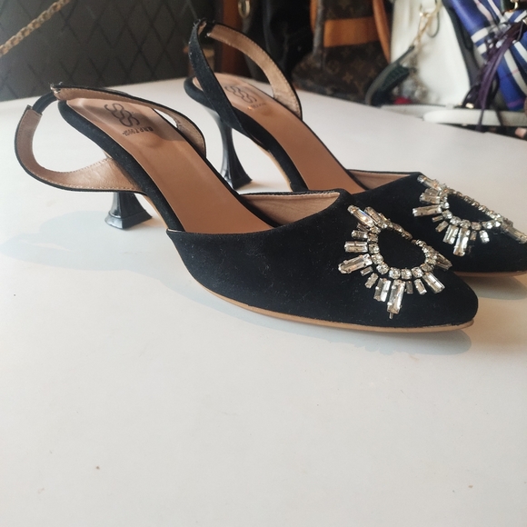 Fixed price - embellished crystal heels as good as new - Picture 3 of 10